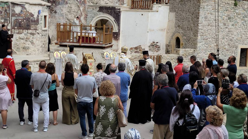 Sümela Manastırı'nda 11'inci ayin yapıldı: 'Daimi barışın tesisi için dua ediyoruz' - Resim: 10